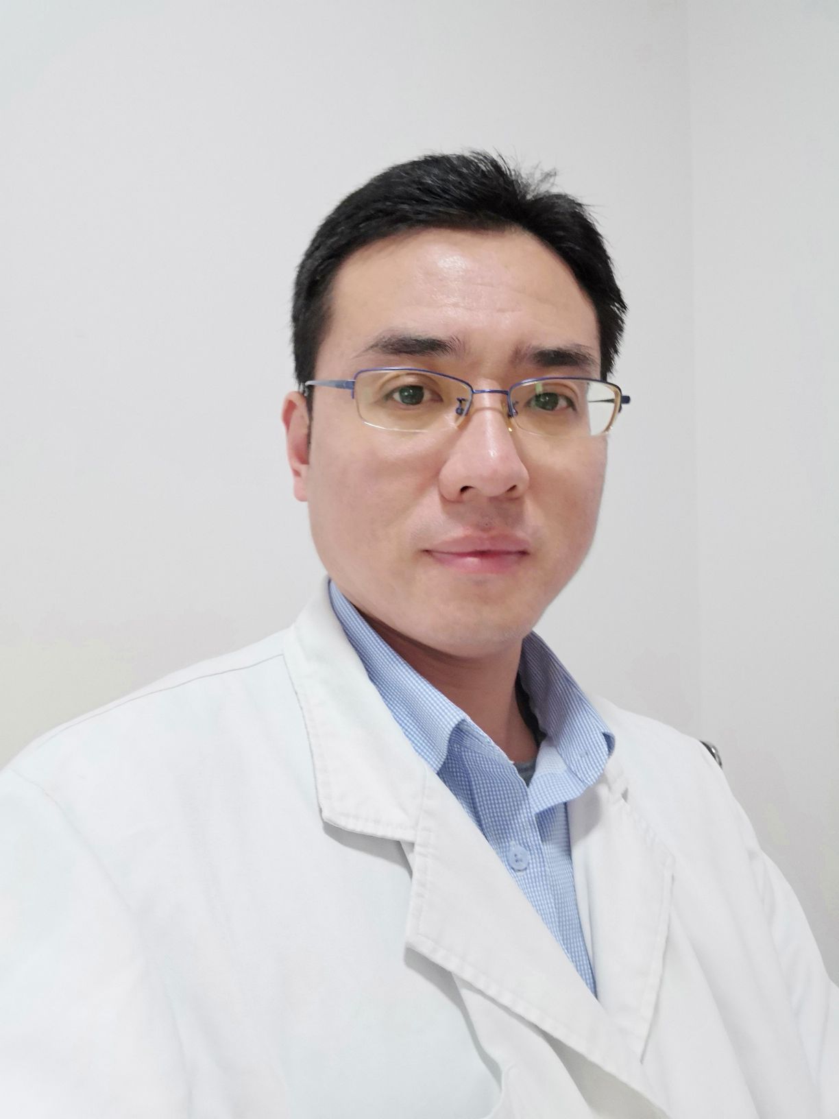 杜长征头像
