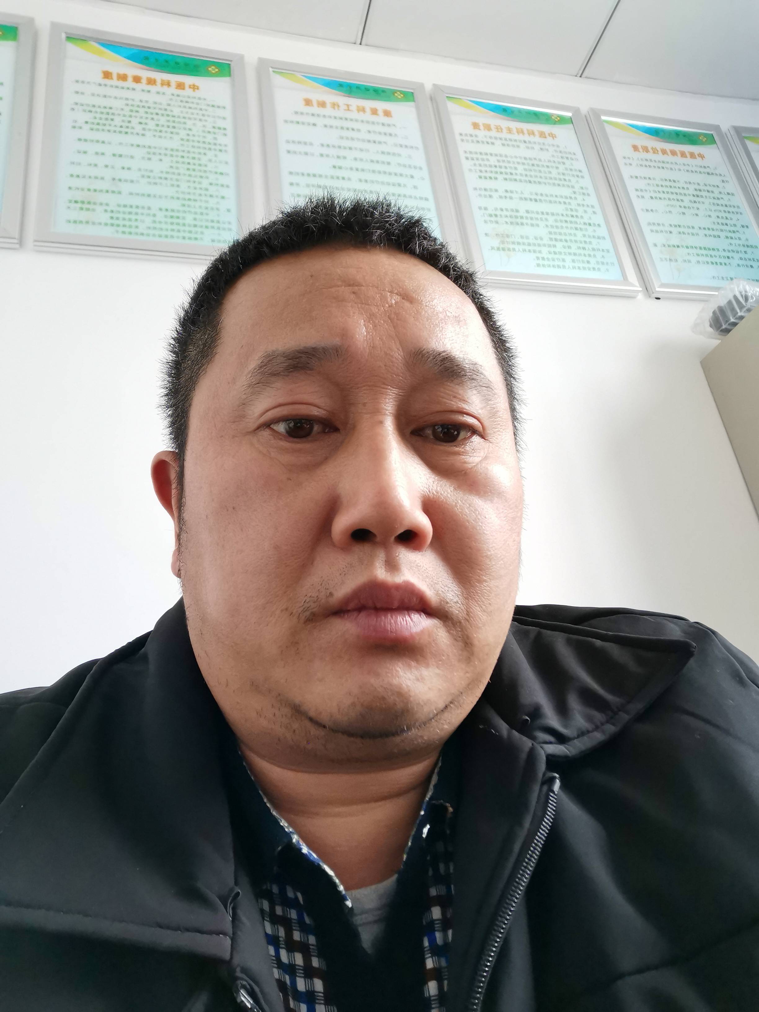 游水模头像