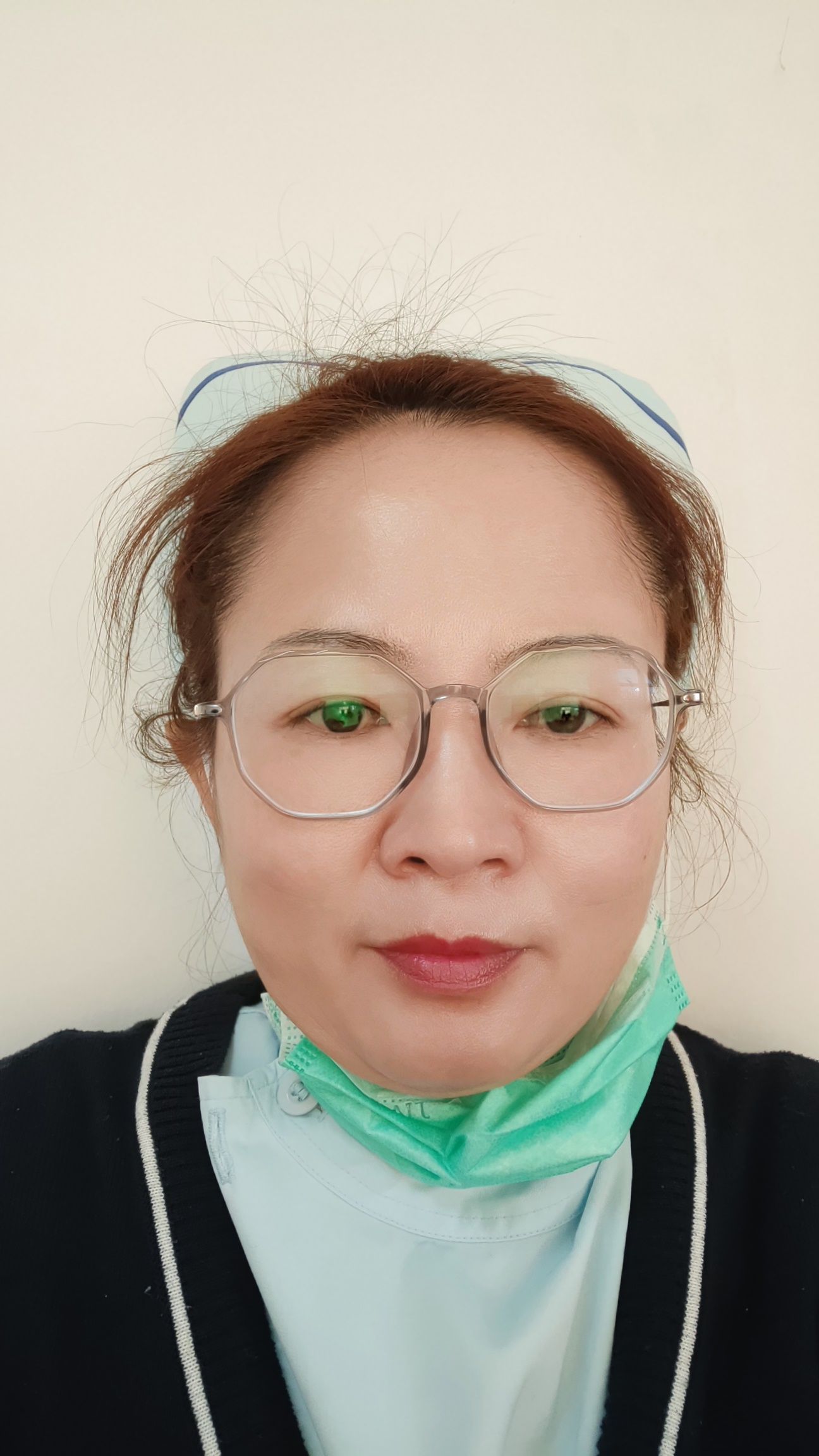 葛赞美头像