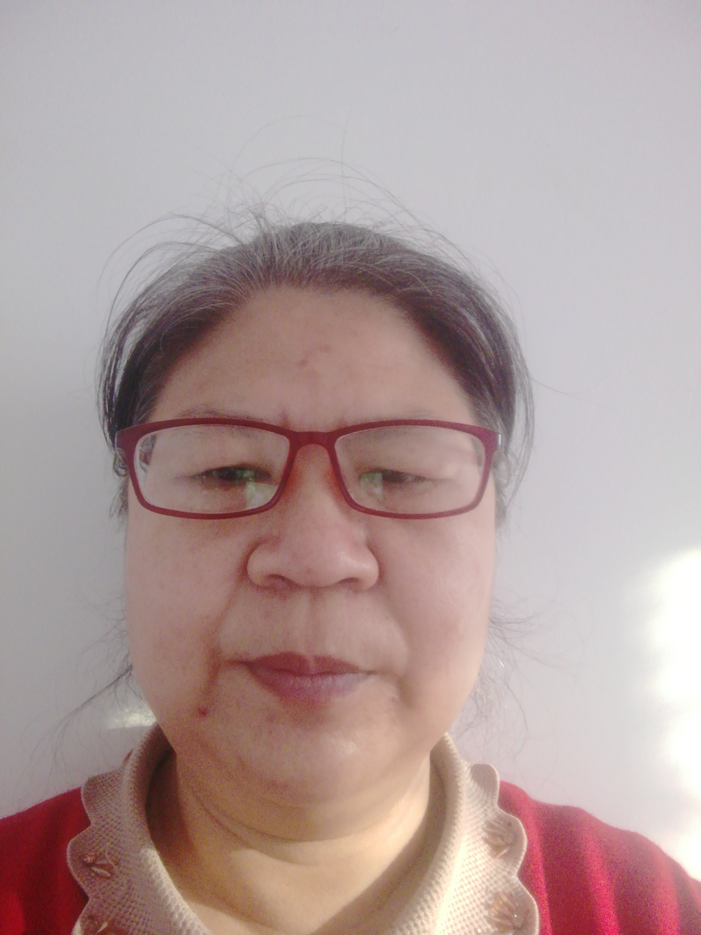 龚春莲、头像