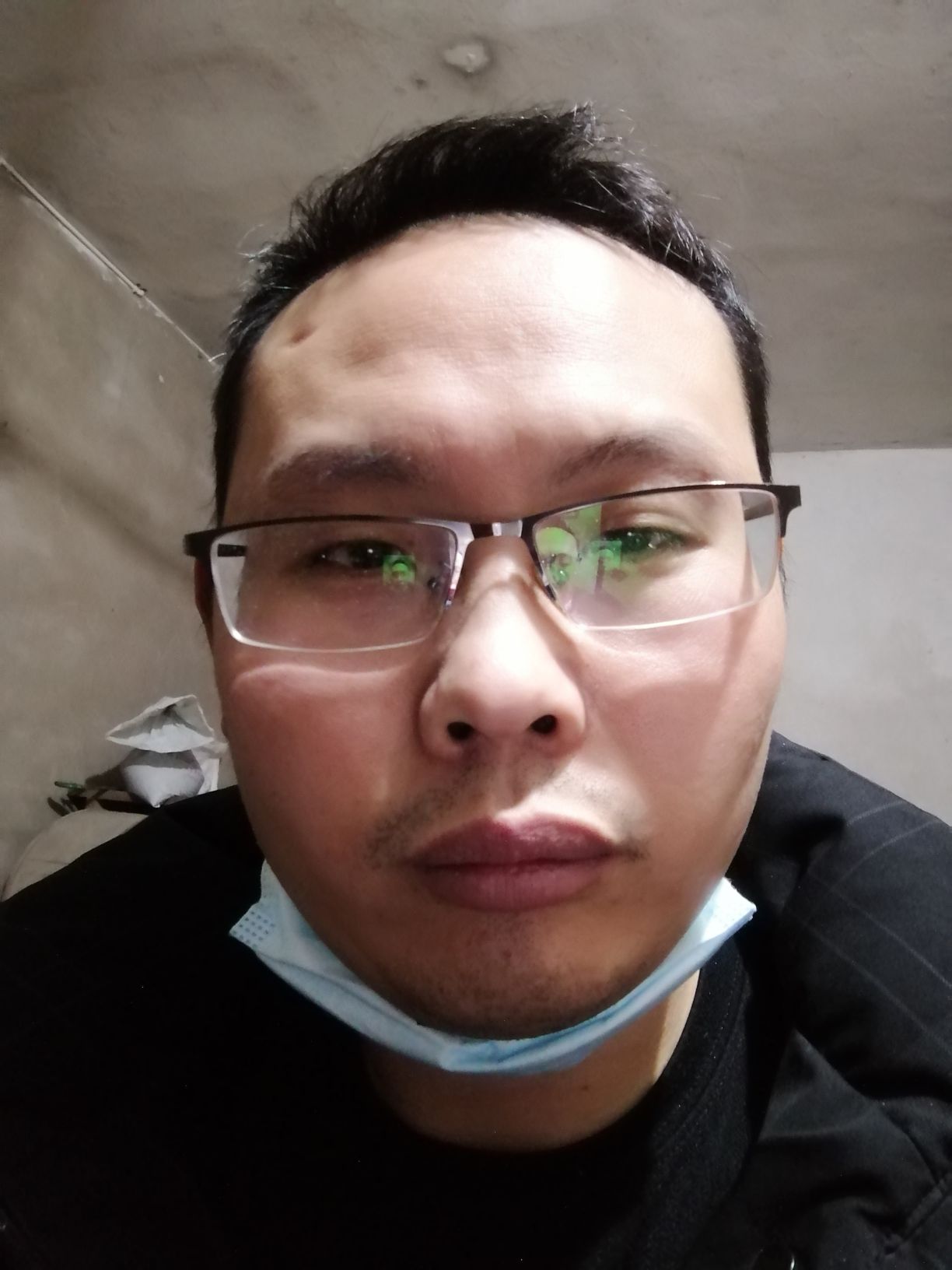 李小平头像