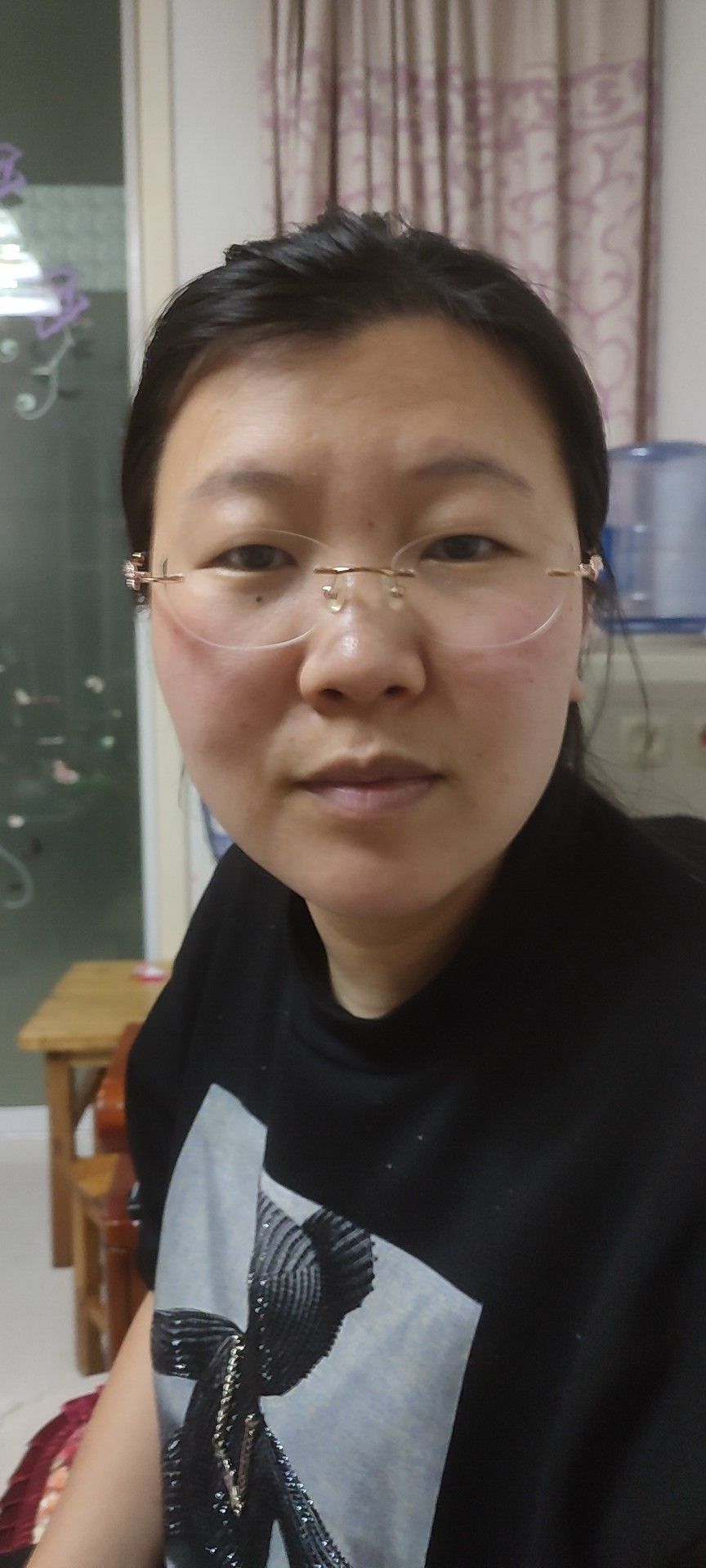 高荣晶头像
