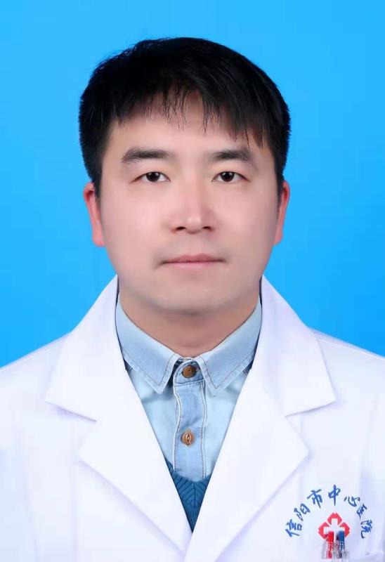 李骏头像