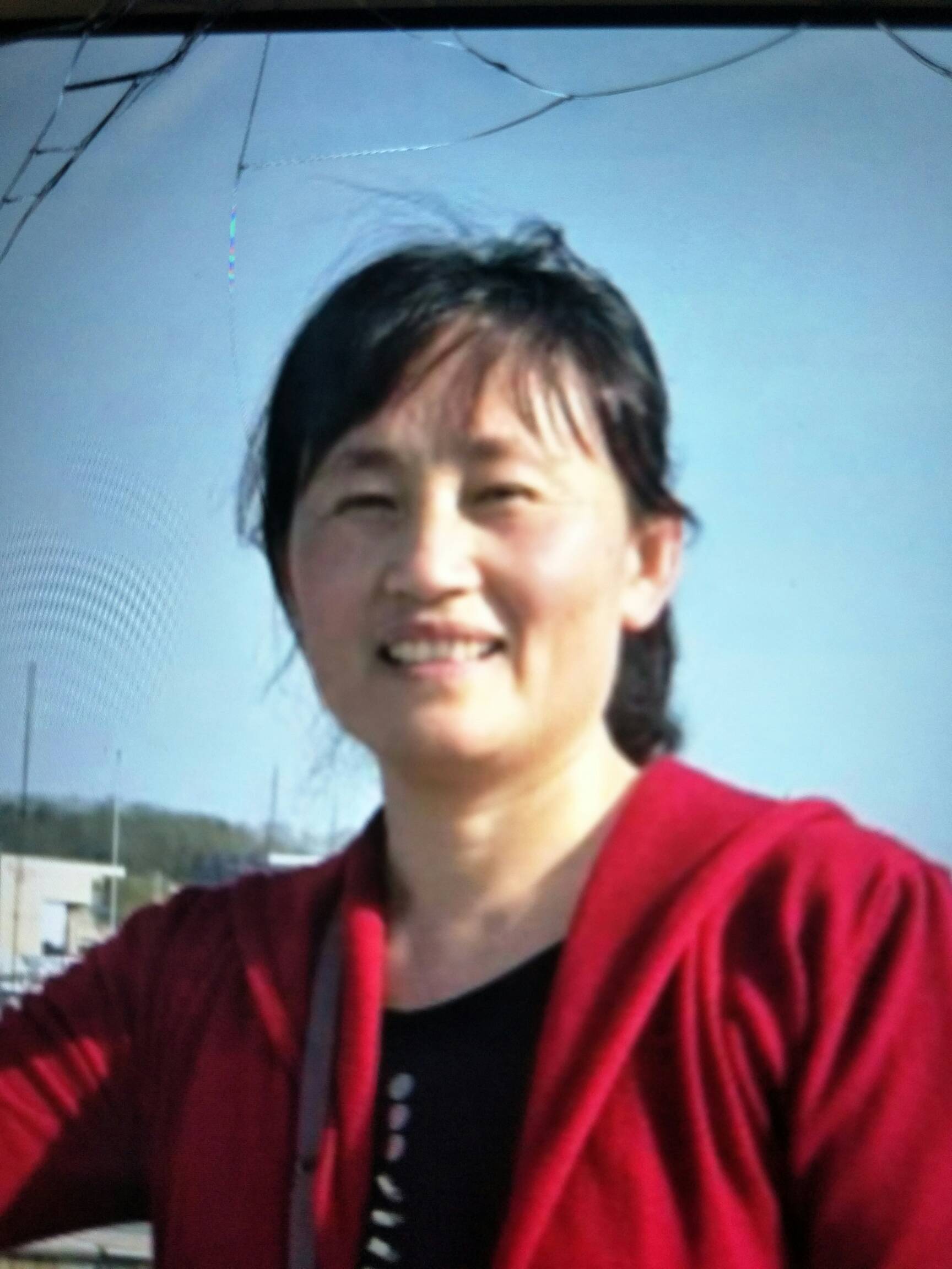 于长虹头像