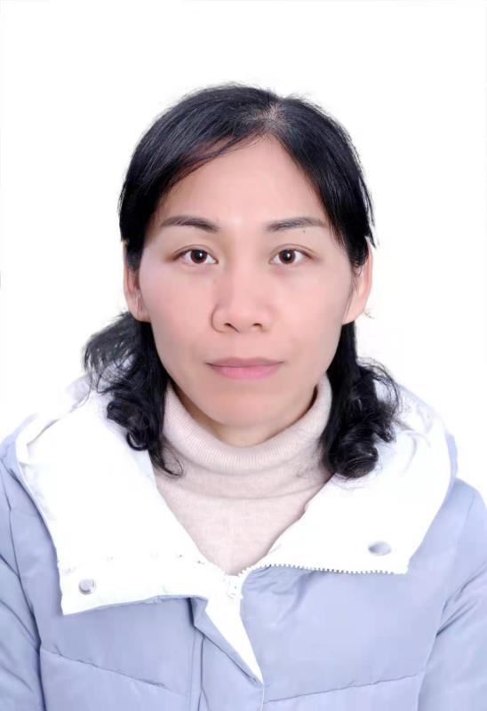 覃红英头像
