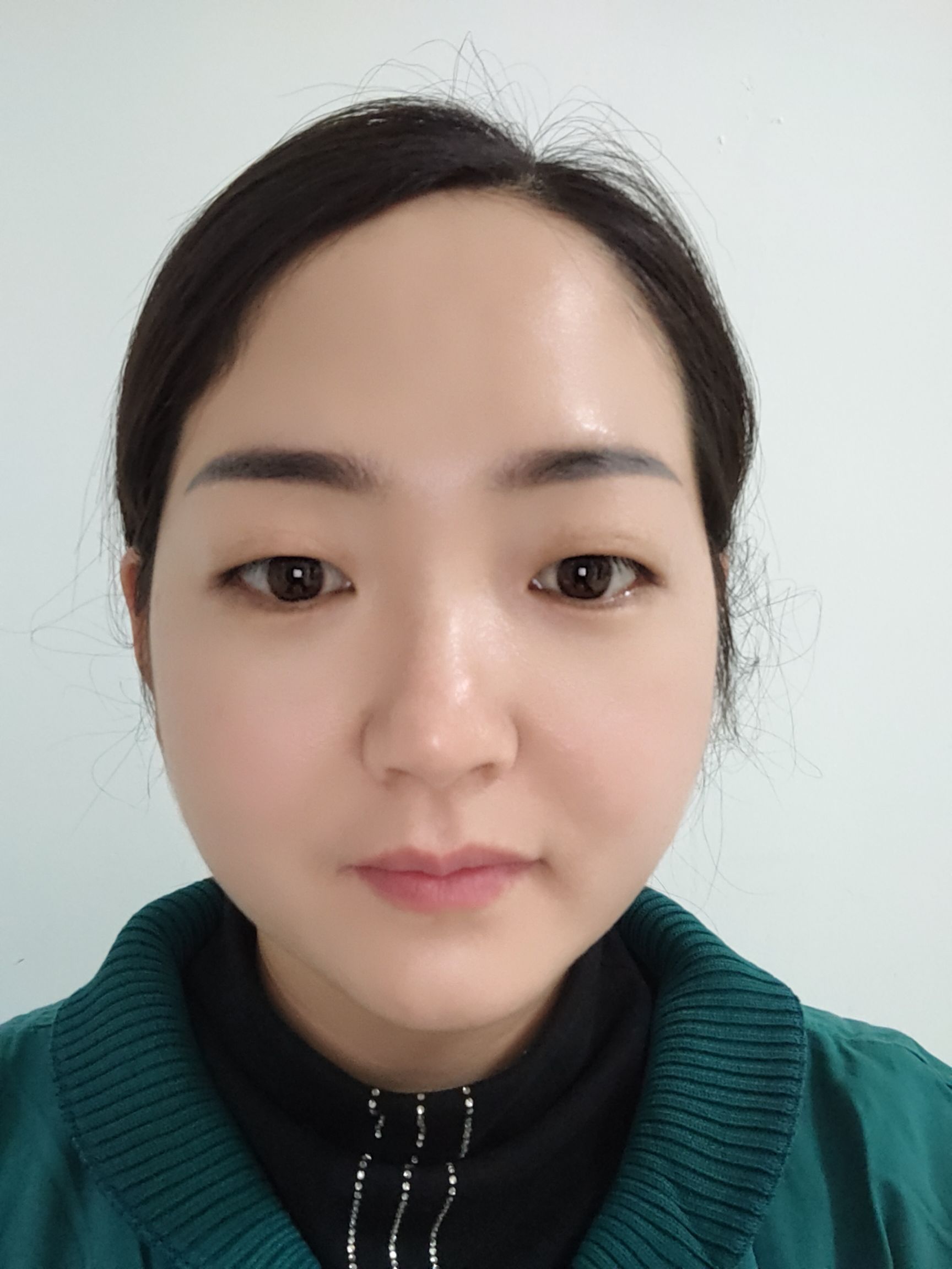 费艳玲头像