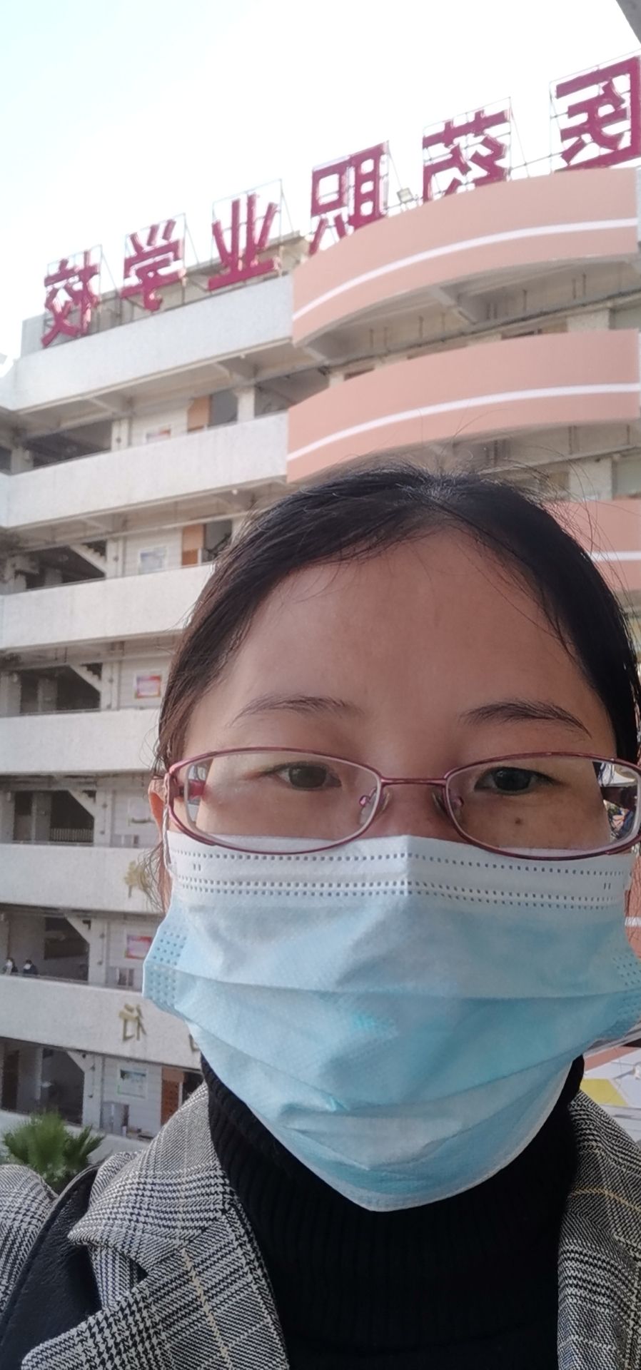 彭小立头像
