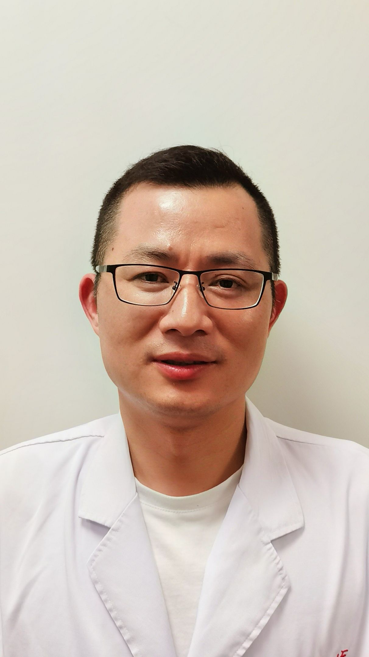 王能头像