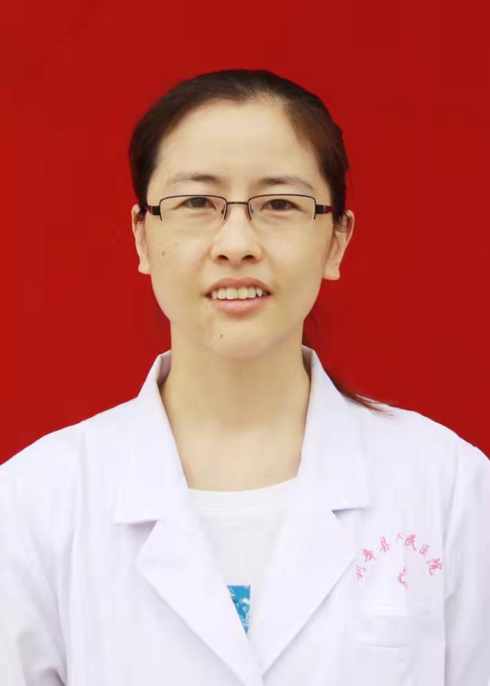 屈素美头像