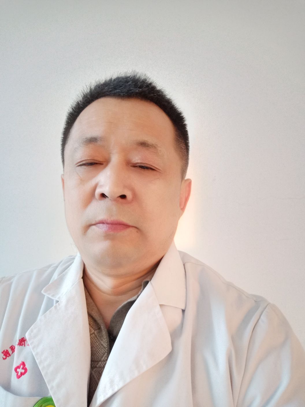 接明祥头像