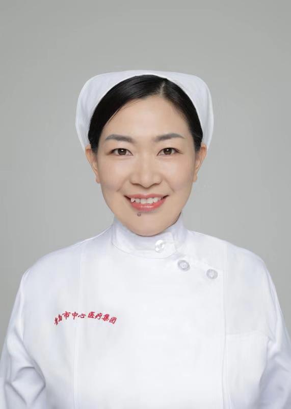 王晶头像