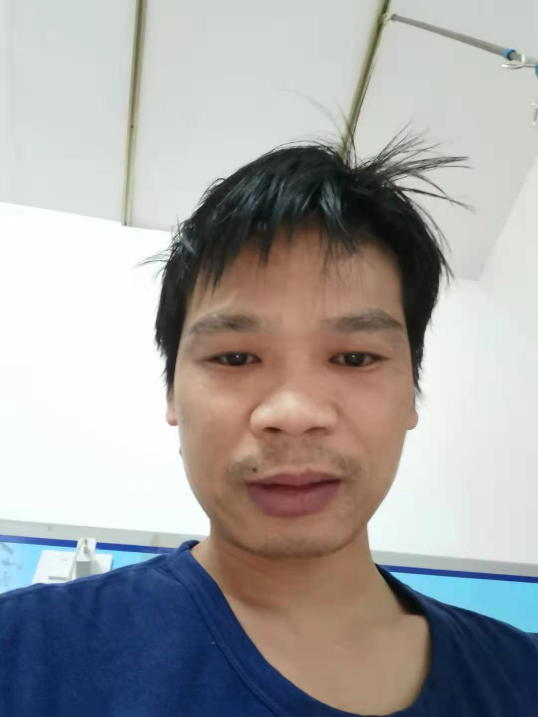 许华头像