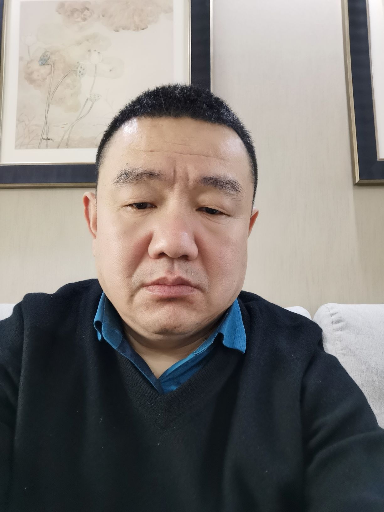 王观成头像