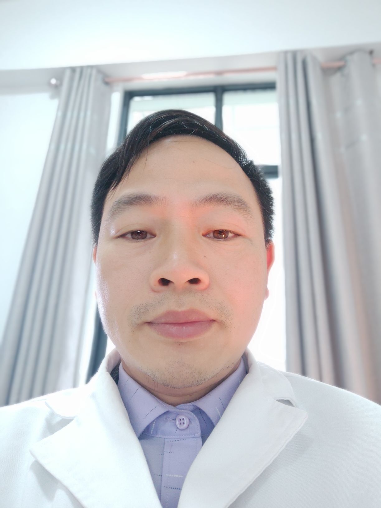 吴代发头像