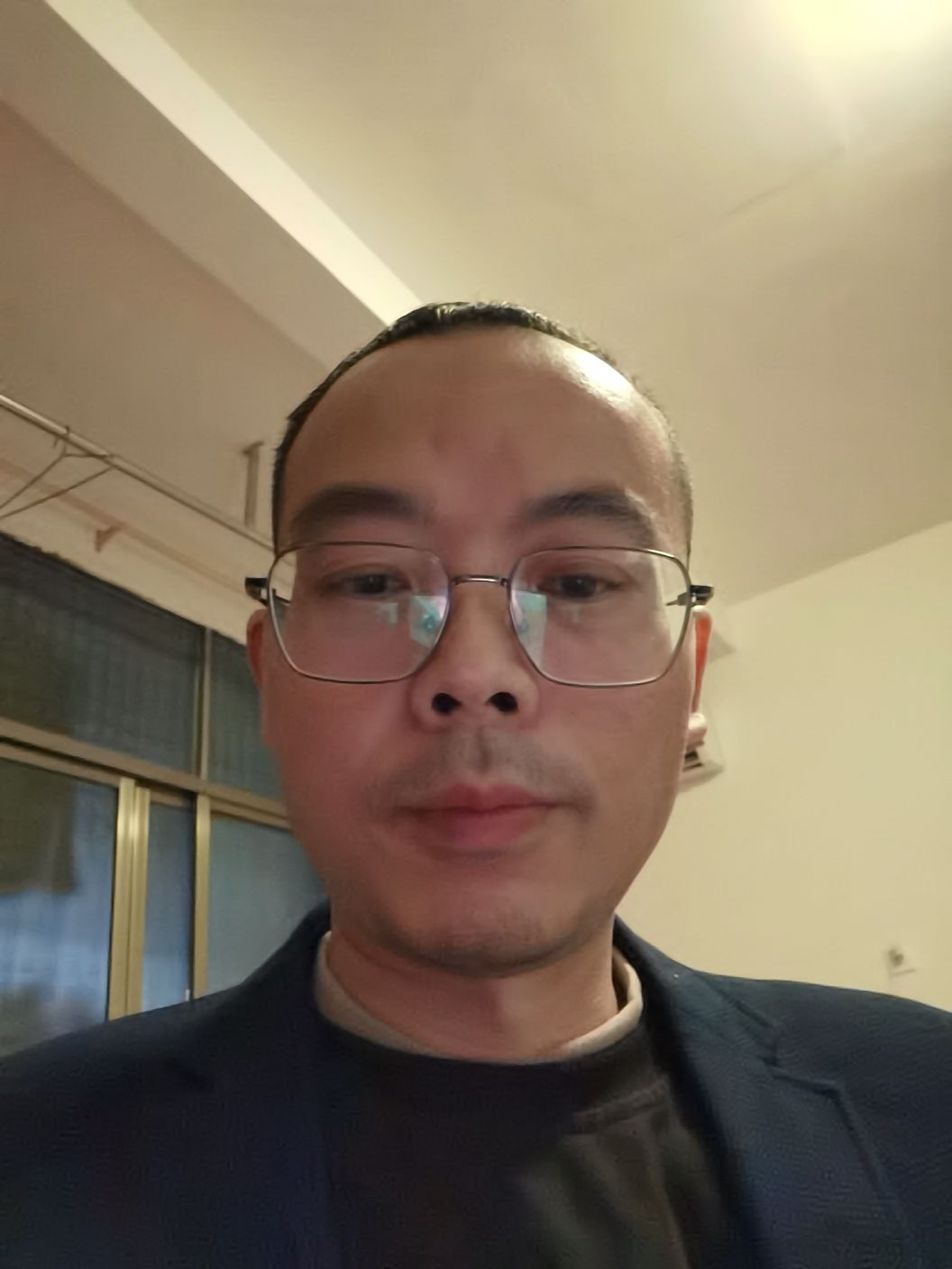 李金华头像