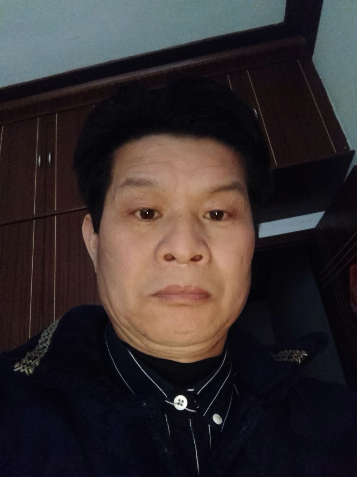 王勇头像