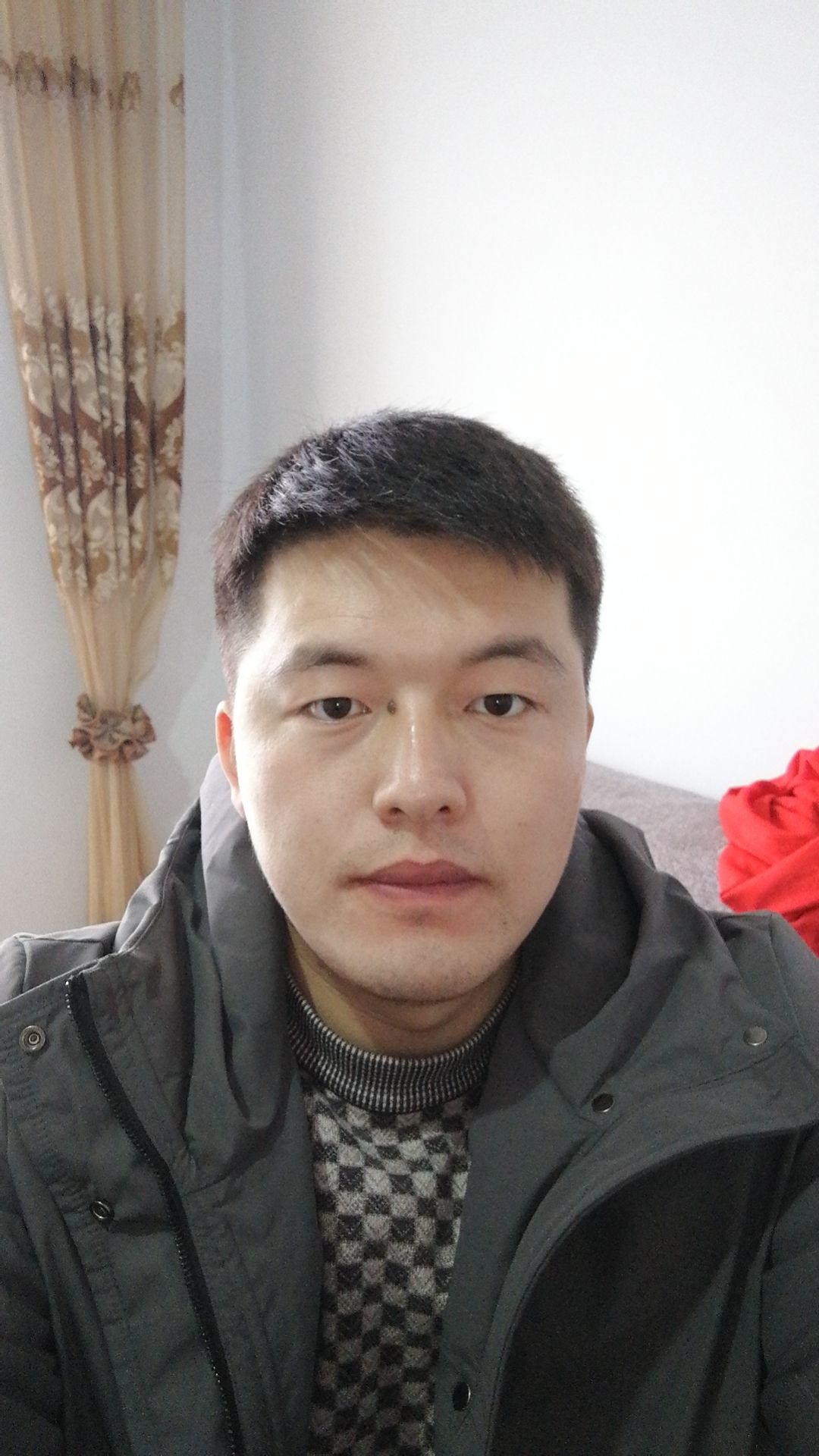 高明雷头像