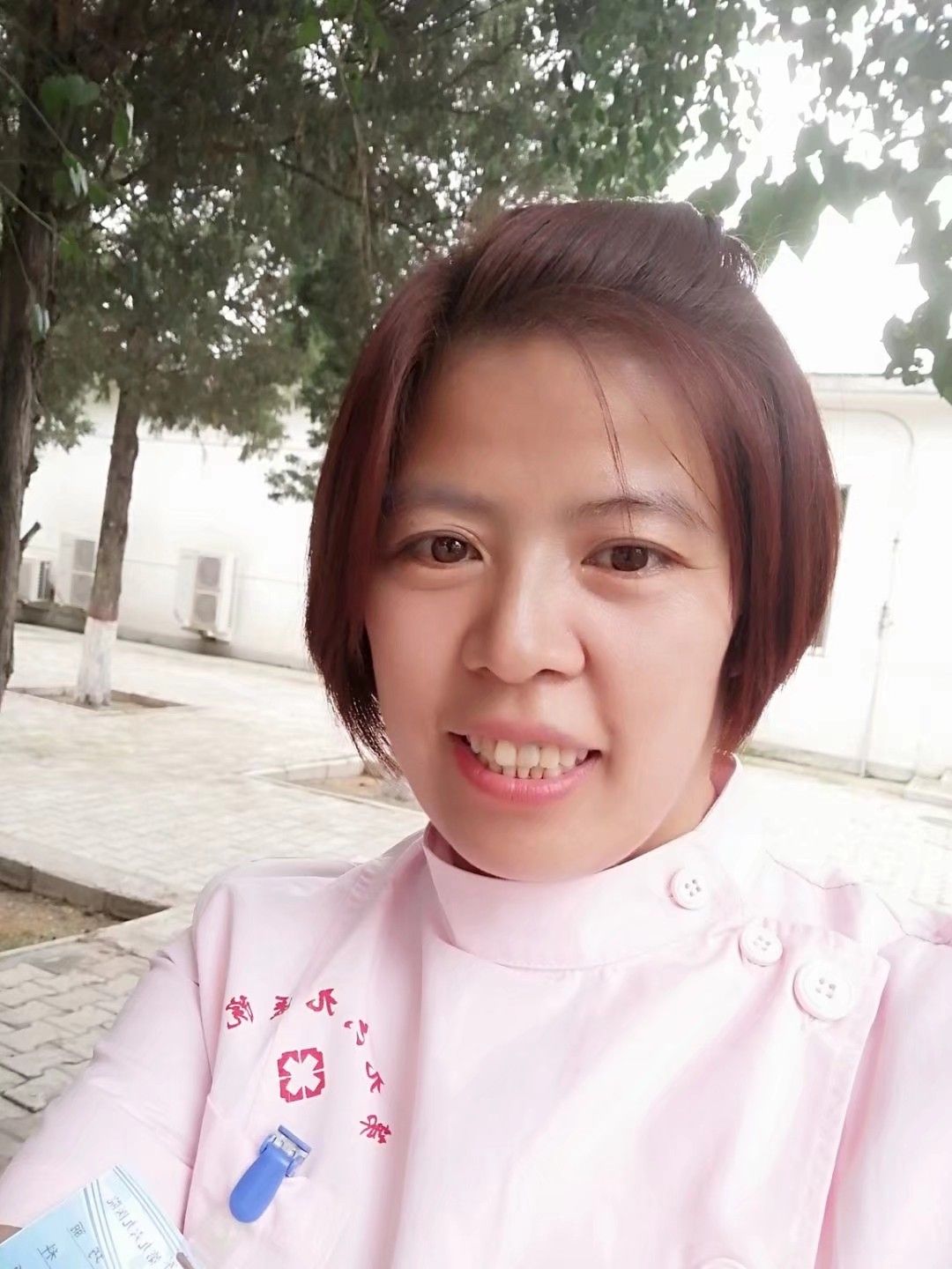 张巧丽头像