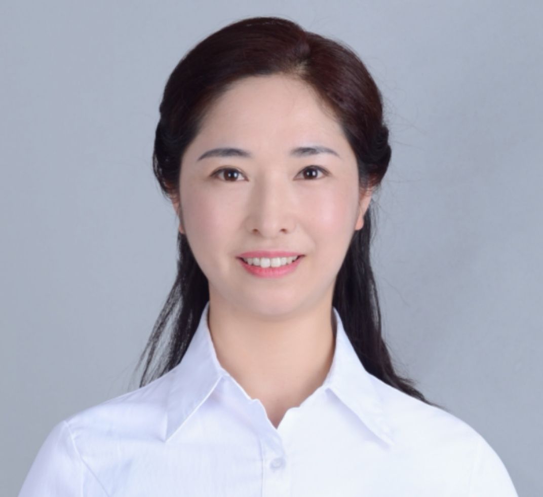 乔丽丽头像