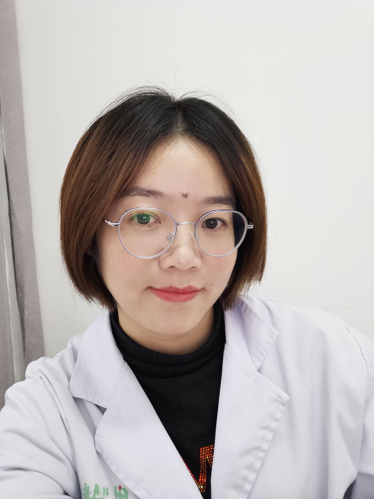 龙美美头像