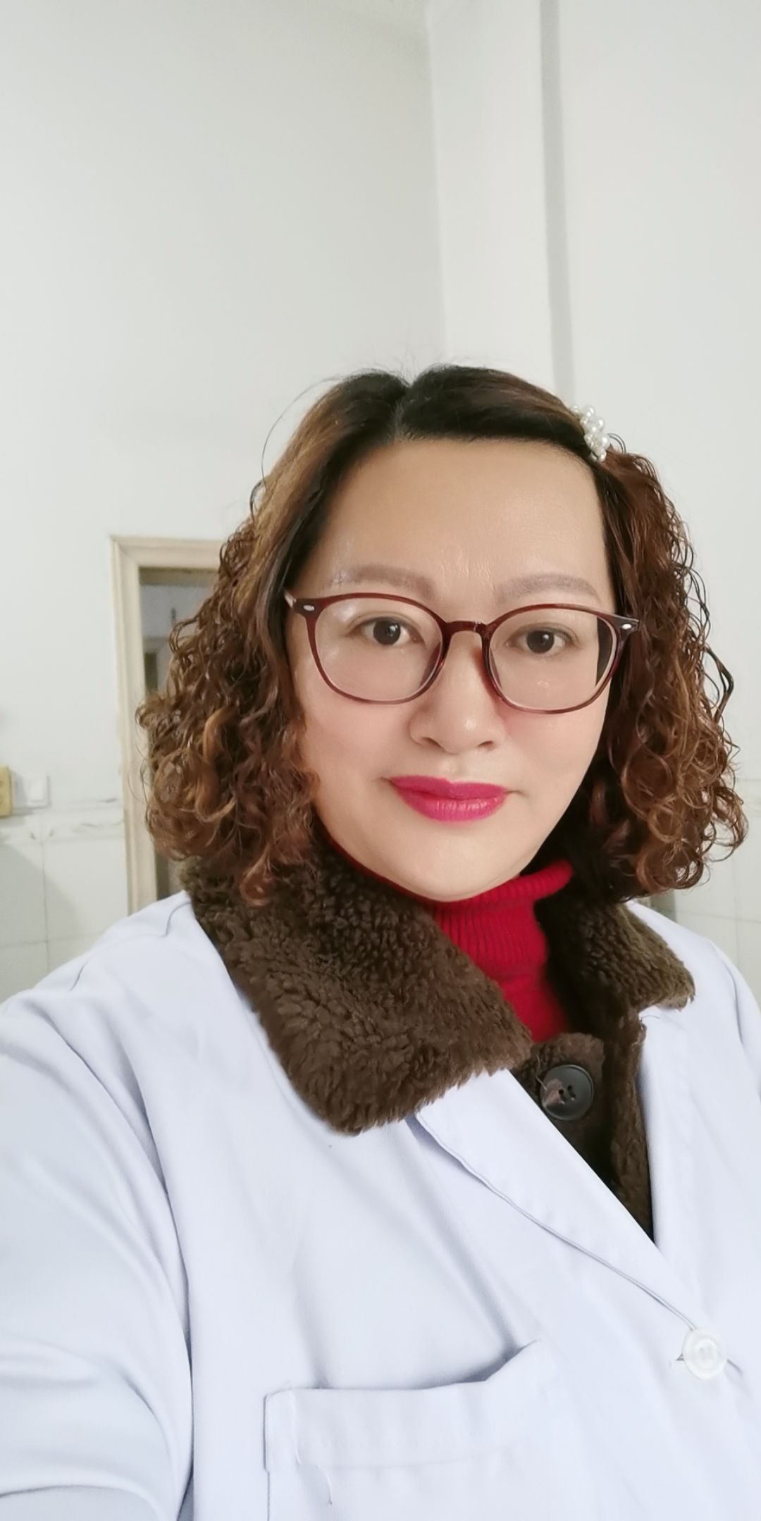 古红梅头像