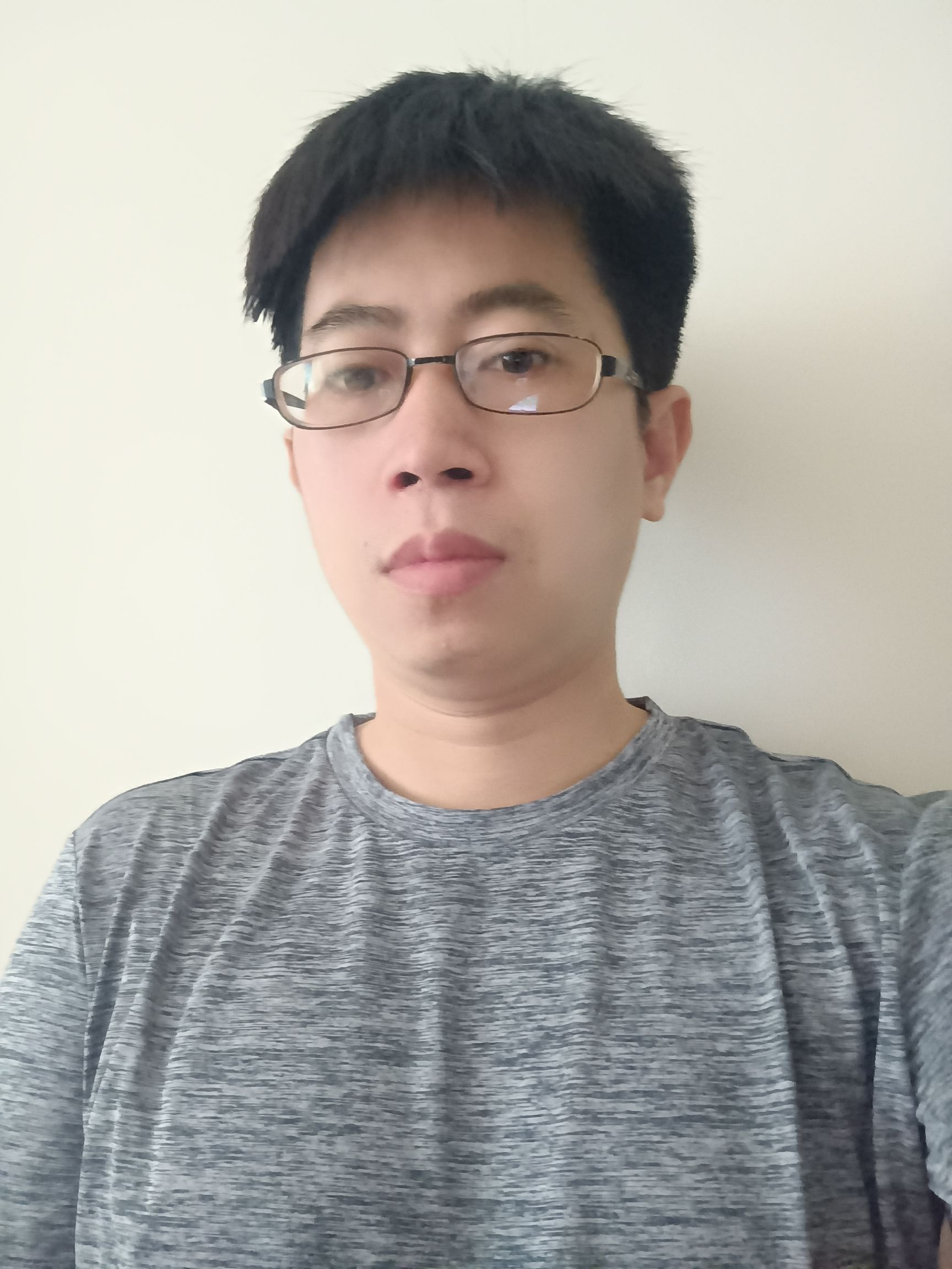杨志博头像