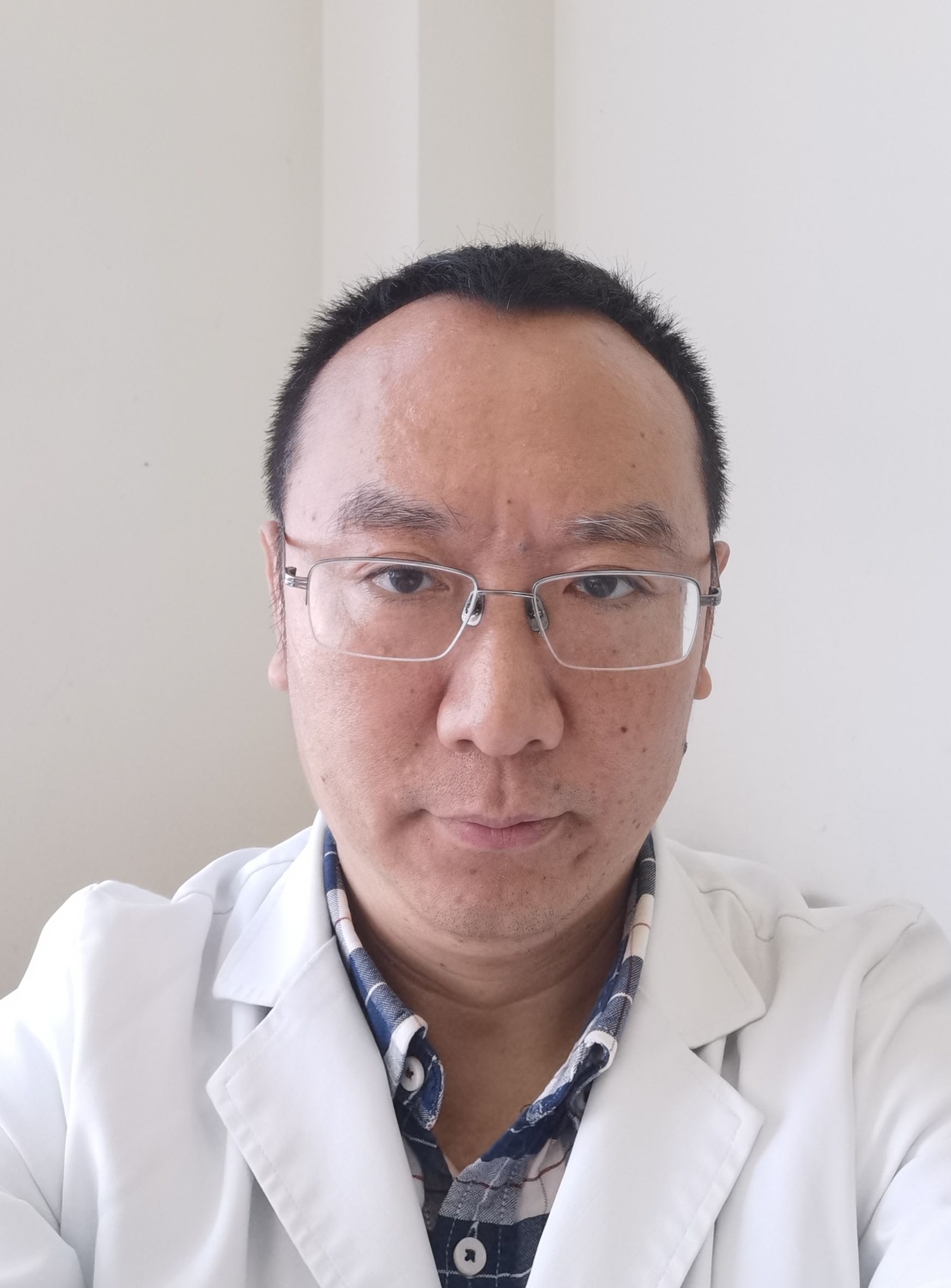 黄杰头像