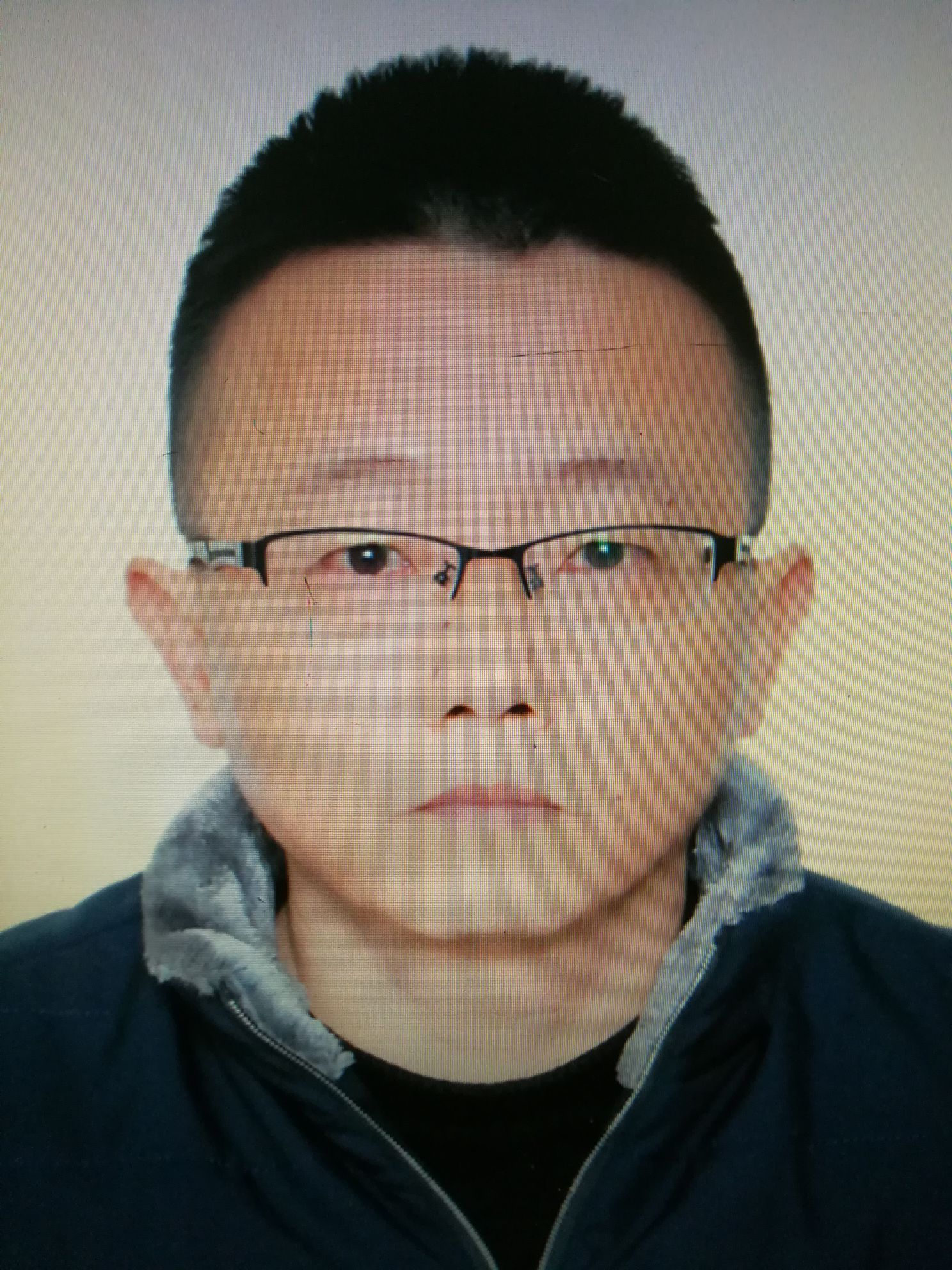 易杨头像