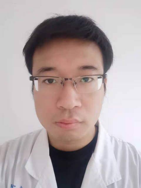 吕强头像