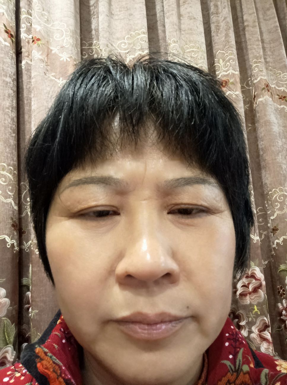 顾红英头像