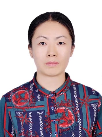 苏雅拉其其格头像