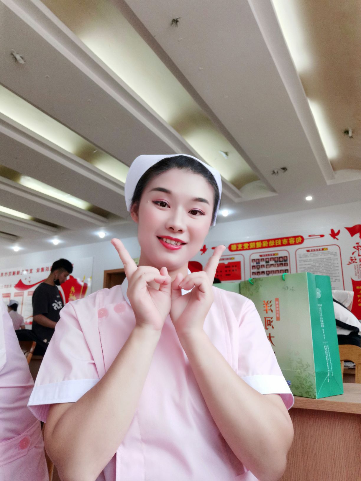 居志颖头像