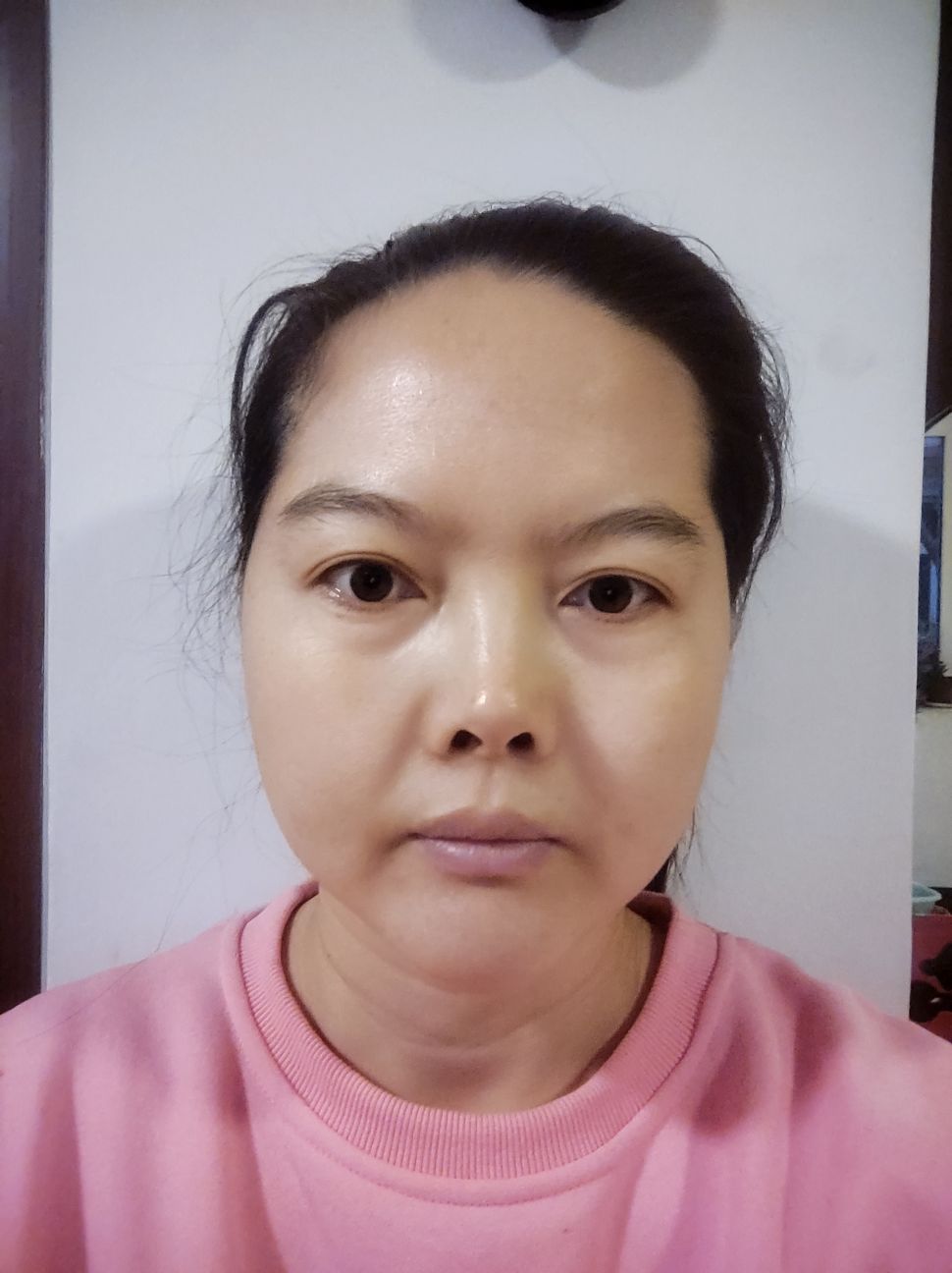 李亚琳头像