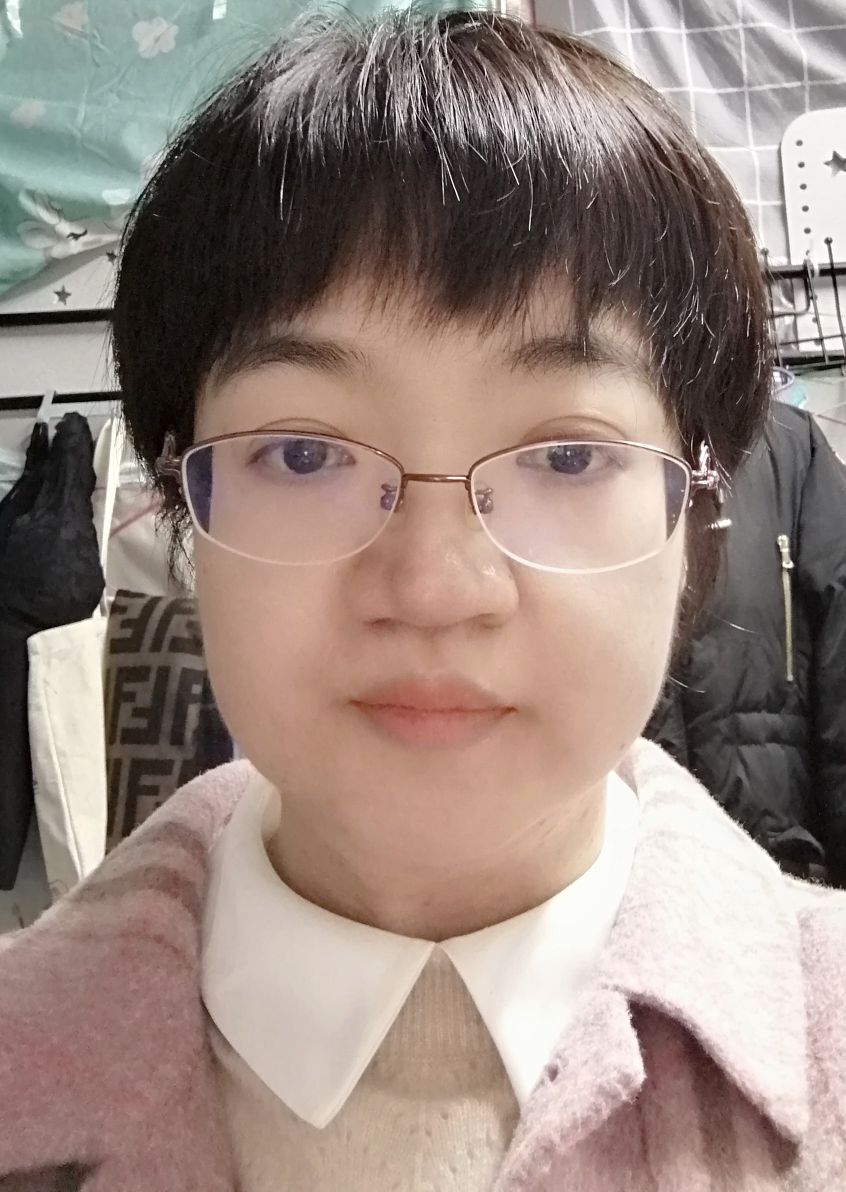 周薇头像