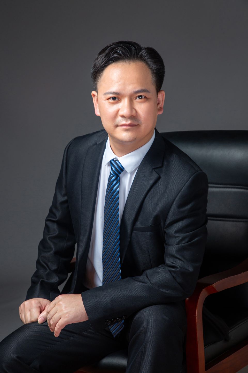 陈小云头像