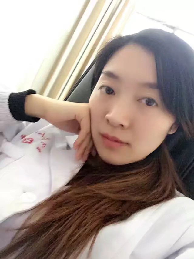 邓双双头像