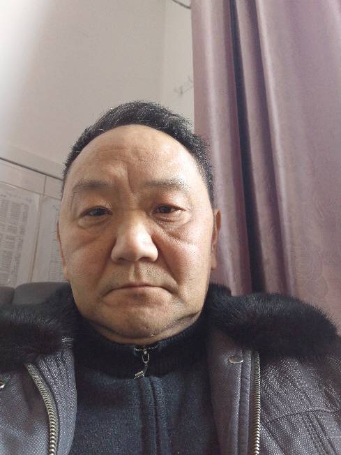 姜万年头像