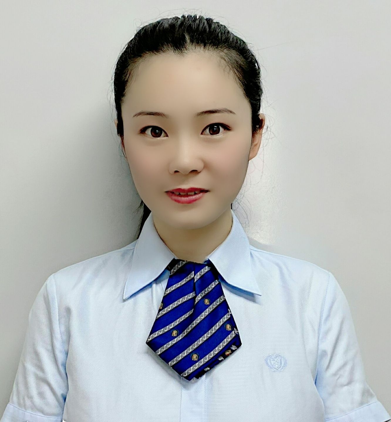 杜忠彩头像