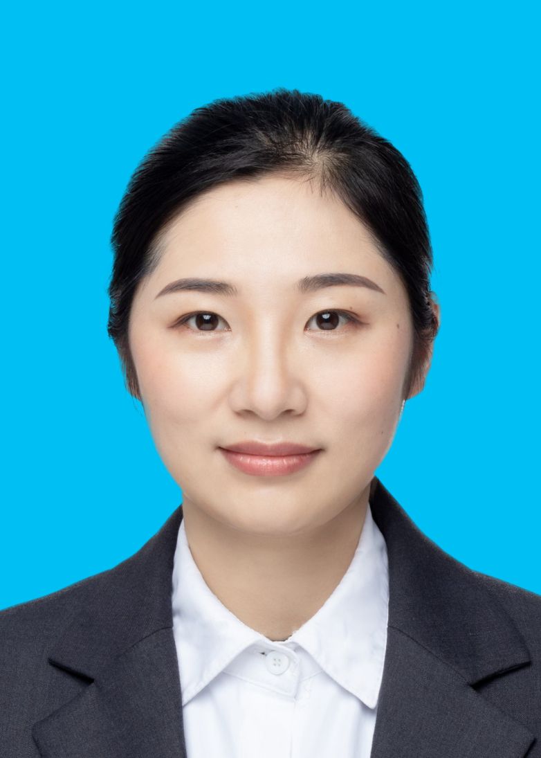 闫伟青头像