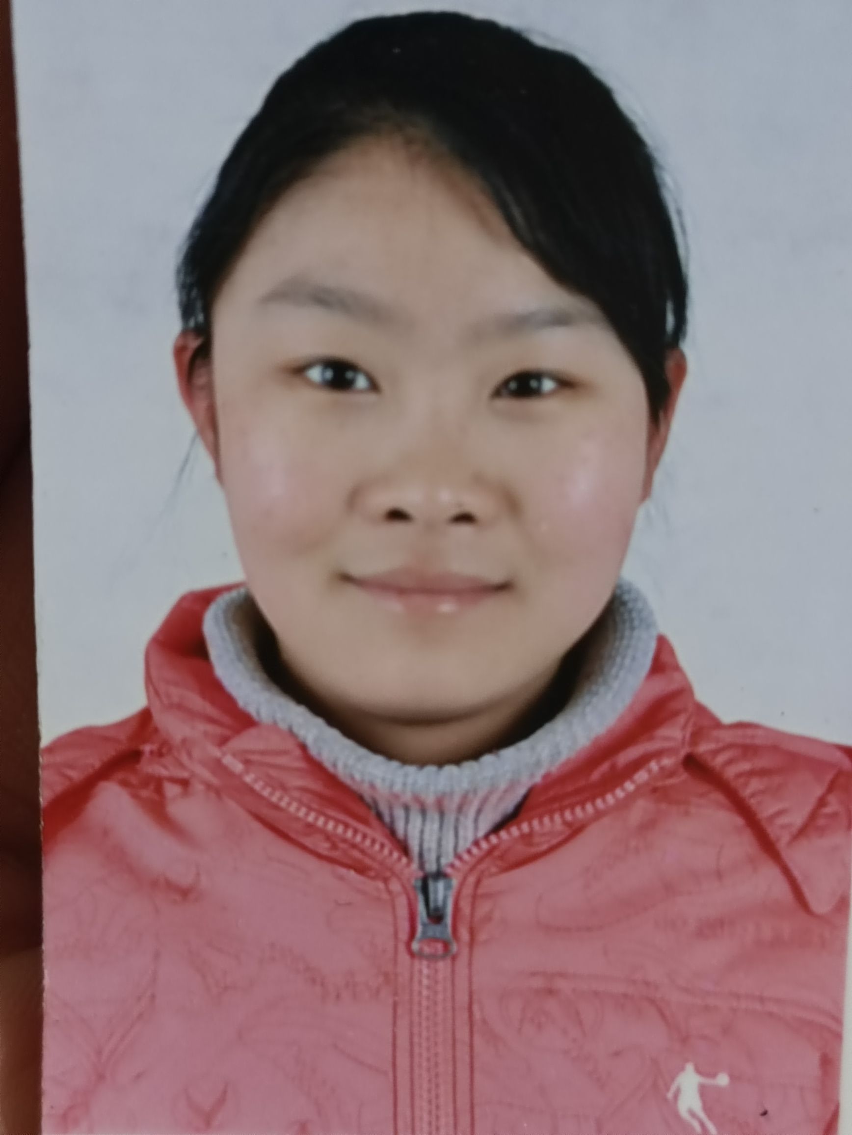杨易颖头像