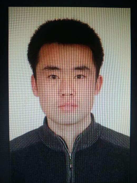李亮头像