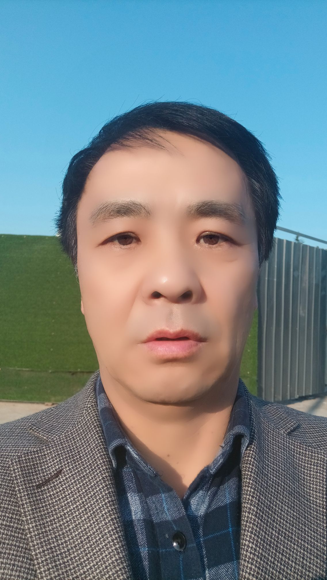 张吉鹏头像