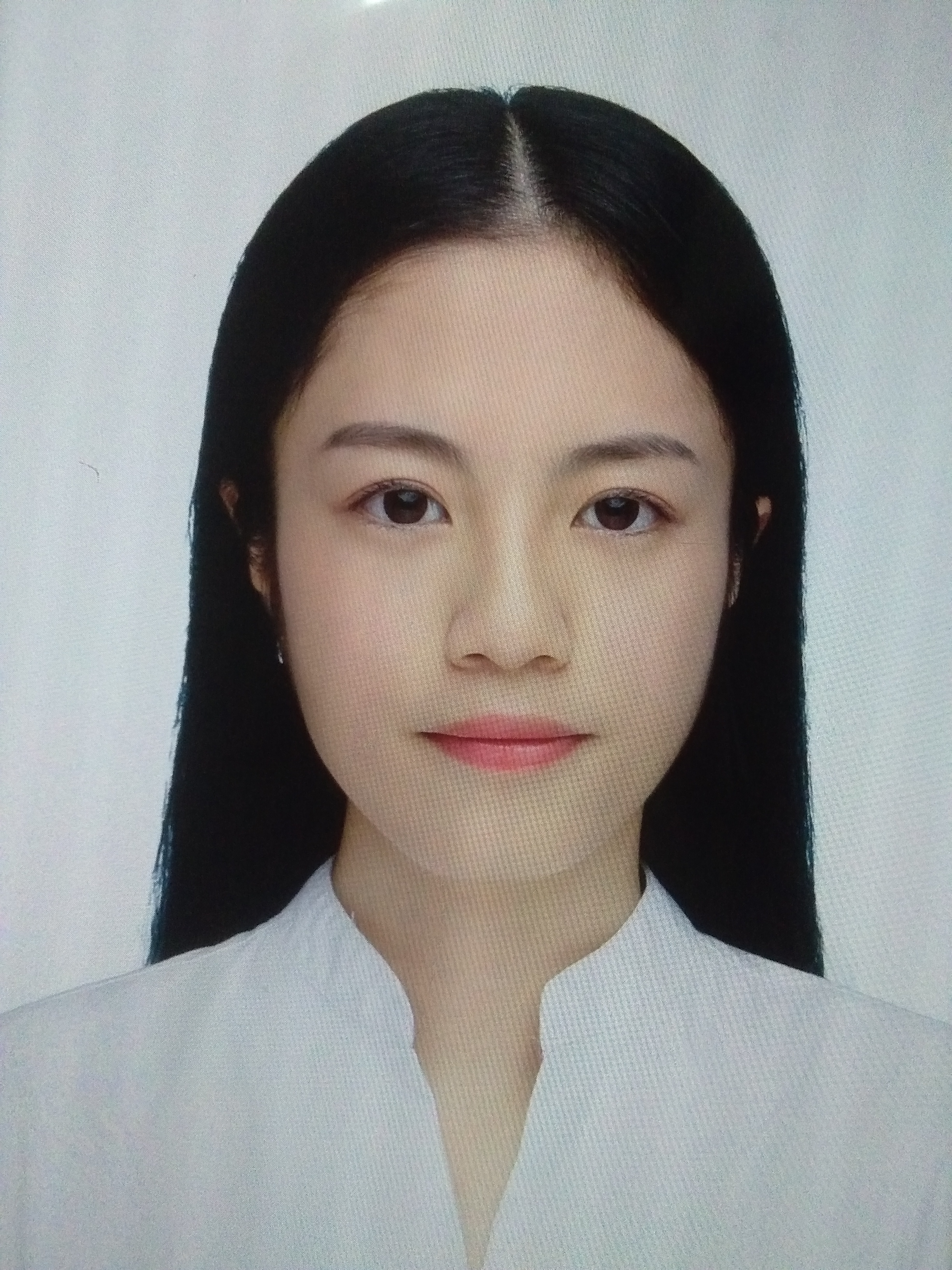 黄泠钰头像