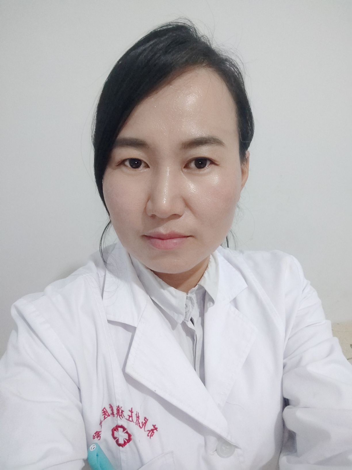 萨仁图娅头像