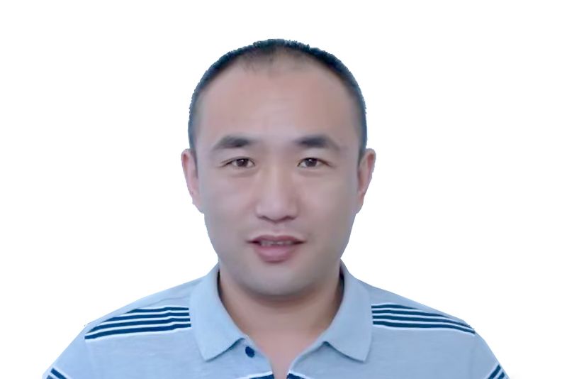张刚头像