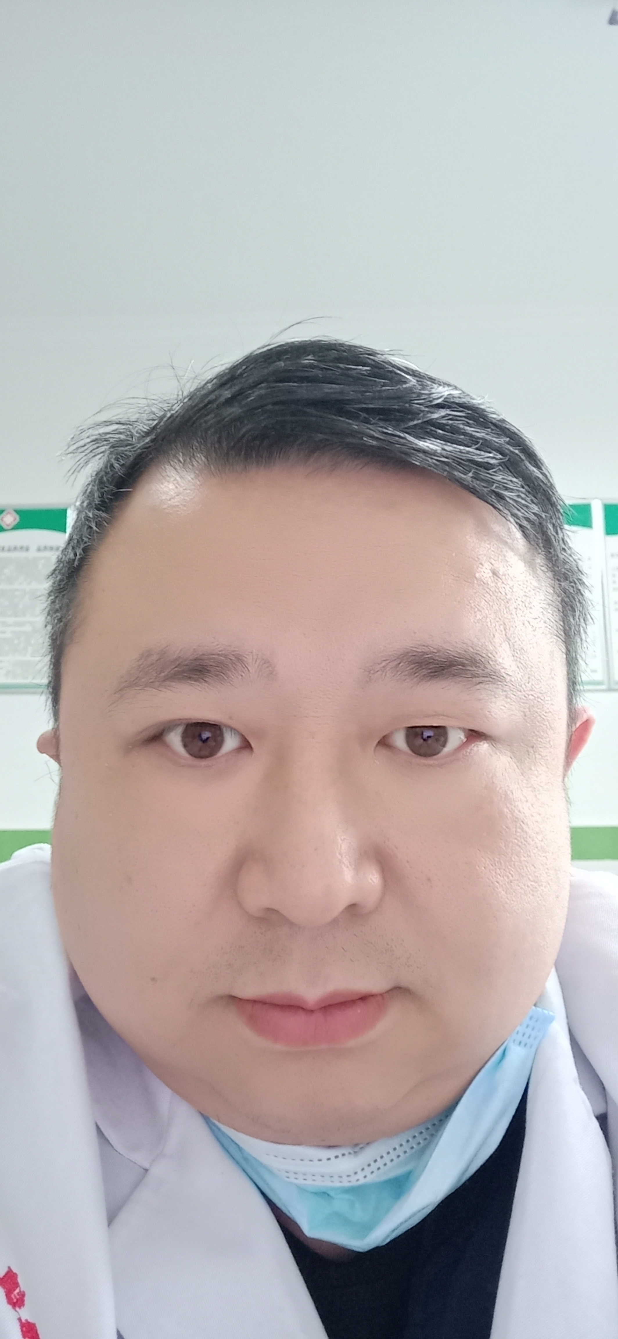 龚长贵头像