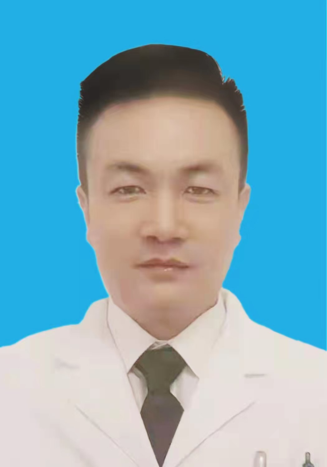 满强德头像