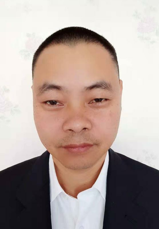 陈峥嵘头像