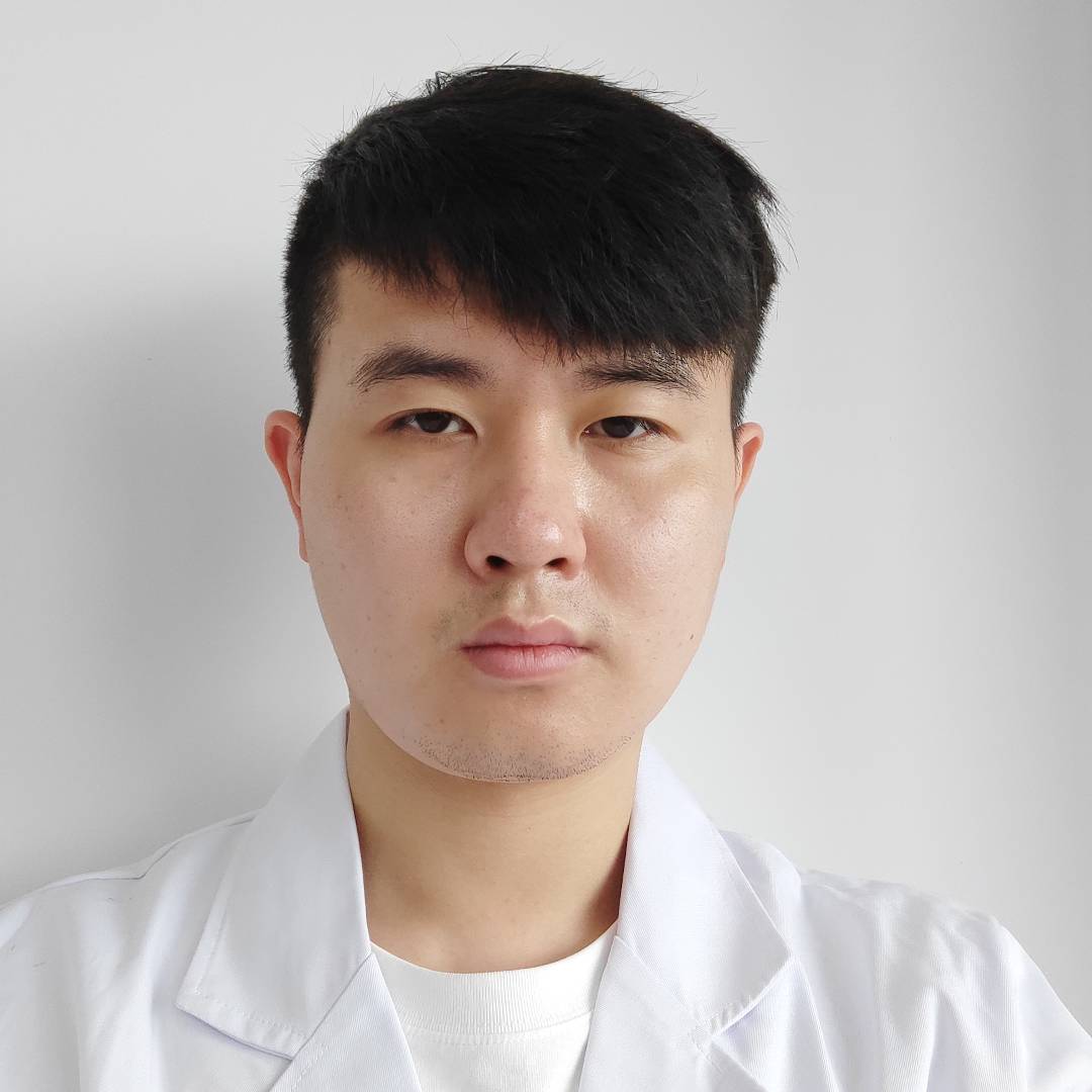 周鹏头像