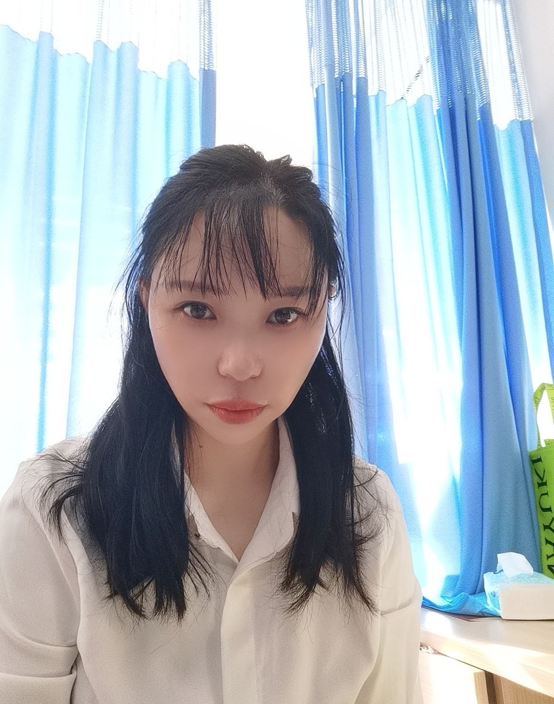 赵超菊头像